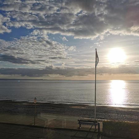 Lovely Seafront 2 Bed Flat In آبيريستويث المظهر الخارجي الصورة