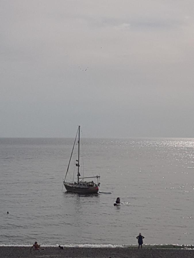 Lovely Seafront 2 Bed Flat In آبيريستويث المظهر الخارجي الصورة